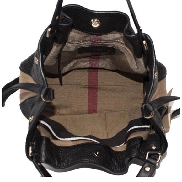 Burberry Bags Burberry Maidstone Black Leather Shoulder Bag Poshmark